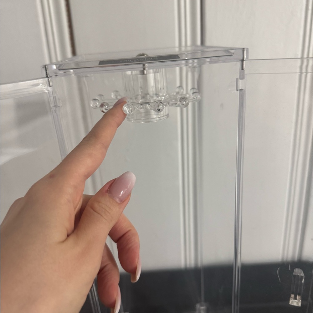 Clear jewelry Acrylic Storage Organizer - Picture 3 of 5